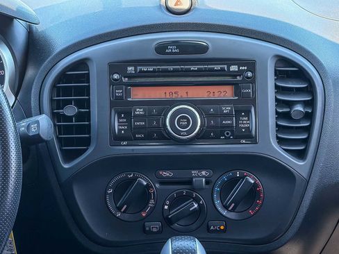Used 2013 Nissan Juke S FWD image 13