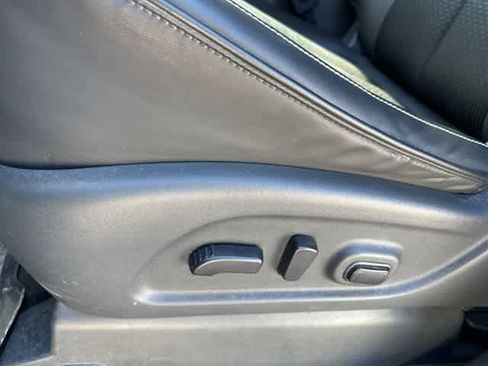 Used 2018 Nissan Titan PRO-4X w/ Pro-4x Utility Package image 12