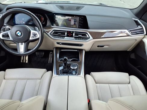Used 2022 BMW X5 xDrive40i w/ Premium Enhanced Package AWD/4WD image 12