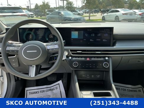 Used 2025 Hyundai Sonata SEL FWD image 15