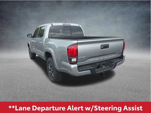 Used 2023 Toyota Tacoma SR5 w/ Technology Package AWD/4WD image 10