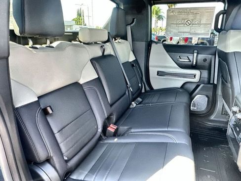 New 2026 GMC Hummer EV 4x4 Crew Cab image 28