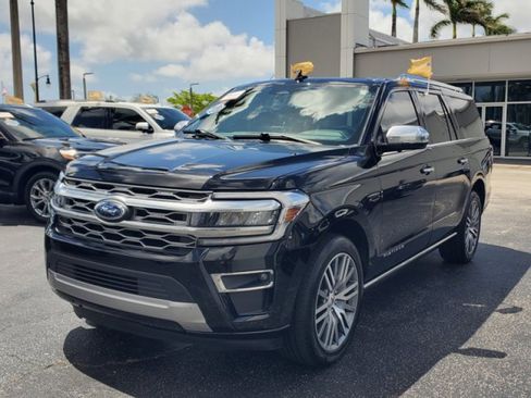 Certified 2022 Ford Expedition Max Platinum RWD image 3