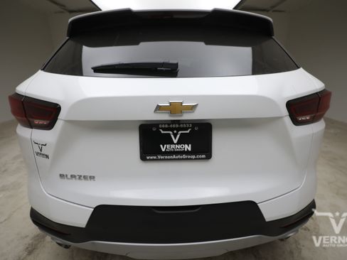New 2026 Chevrolet Blazer LT FWD image 4