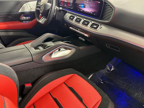 Used 2025 Mercedes-Benz GLE 53 AMG 4MATIC Coupe image 15