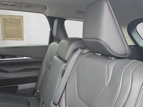 Used 2025 INFINITI QX60 Pure image 19