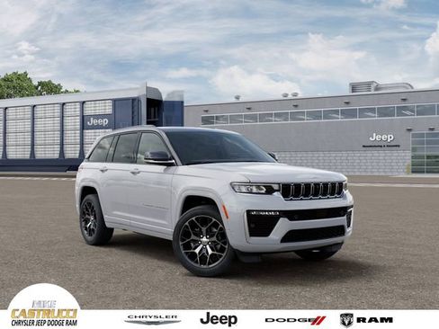 New 2026 Jeep Grand Cherokee Summit image 1