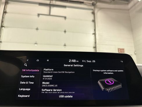 Used 2023 Kia Telluride EX X-Line image 28