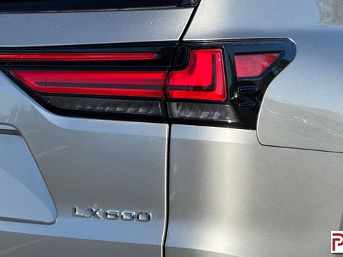 Used 2023 Lexus LX 600 4WD w/ Interior Upgrade Package image 37