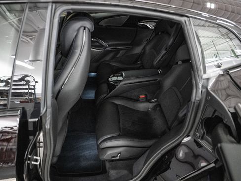 Used 2024 Ferrari Purosangue image 30