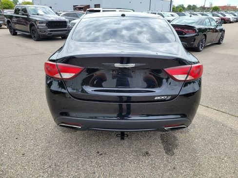 Used 2015 Chrysler 200 S FWD image 4