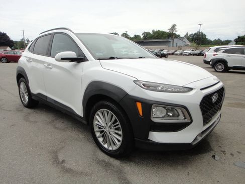 Used 2021 Hyundai Kona SEL Plus w/ Cargo Package AWD/4WD image 3