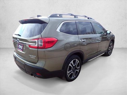 Used 2023 Subaru Ascent Touring AWD/4WD image 4