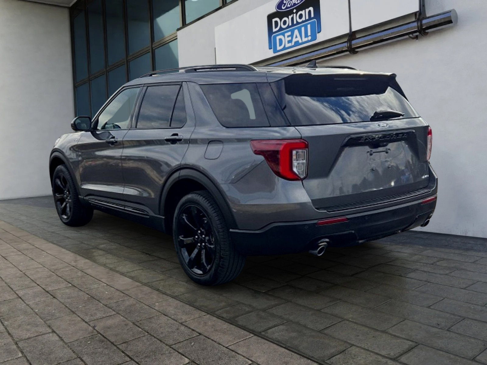 Used 2023 Ford Explorer ST-Line AWD/4WD image 5