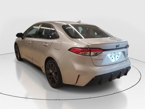 Certified 2025 Toyota Corolla SE image 5