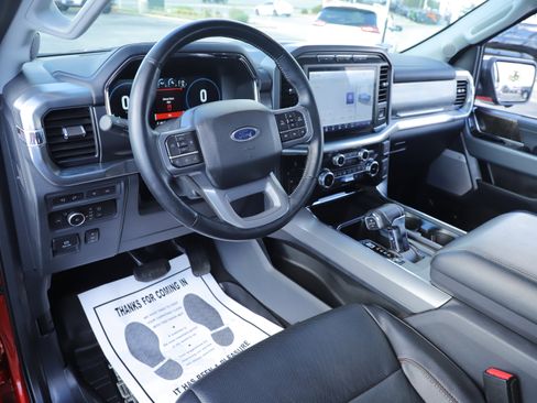 Used 2023 Ford F150 Lariat w/ Trailer Tow Package image 18