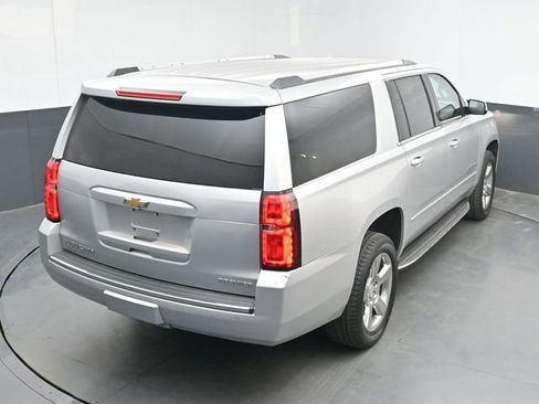 Used 2020 Chevrolet Suburban Premier AWD/4WD image 44