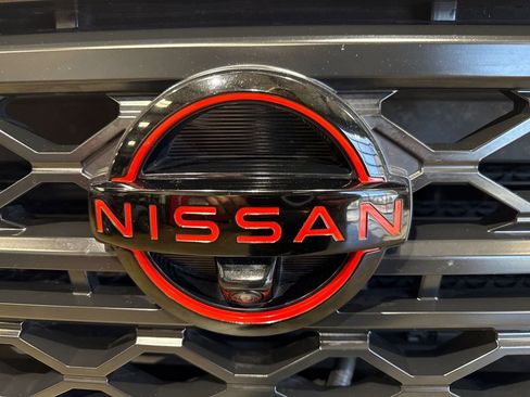 Used 2023 Nissan Frontier PRO-4X w/ Pro-4X Premium Package image 49