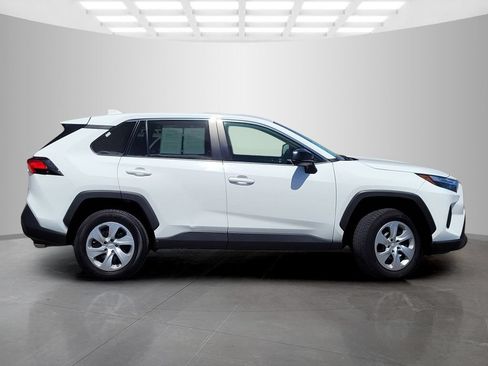 Used 2024 Toyota RAV4 LE FWD image 3