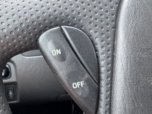 Used 2006 Ford Escape XLT FWD image 17
