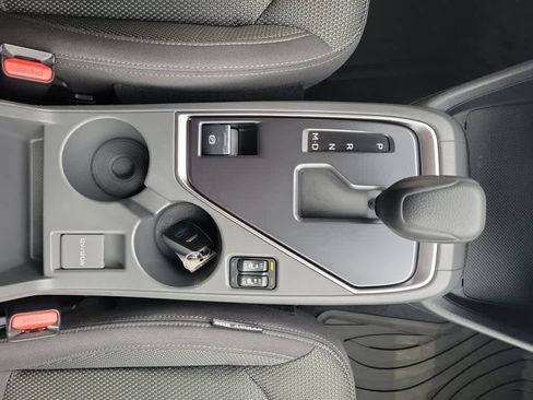 Used 2024 Subaru Crosstrek 2.0i Premium image 18