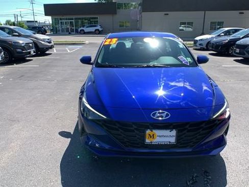 Certified 2023 Hyundai Elantra SEL w/ Convenience Package FWD image 8
