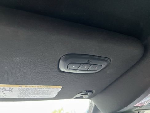 Used 2024 RAM 1500 Laramie image 33