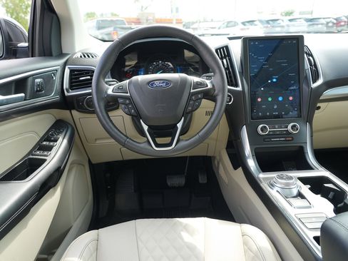 Used 2024 Ford Edge Titanium w/ Equipment Group 301A AWD/4WD image 23