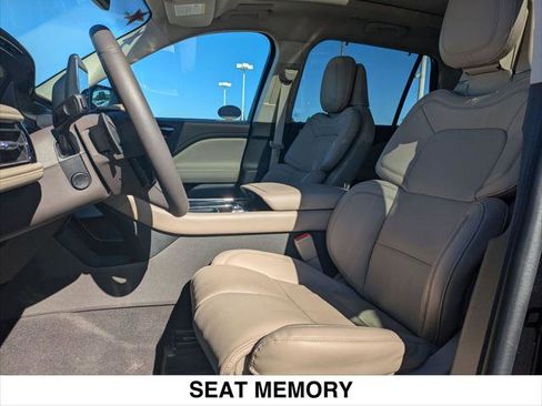 Used 2023 Lincoln Aviator Reserve w/ Equipment Group 201A RWD image 22