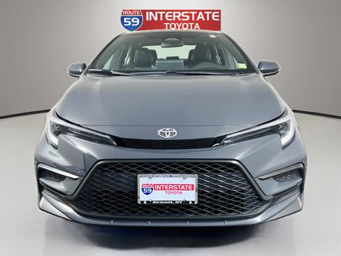 Certified 2025 Toyota Corolla XSE FWD image 2