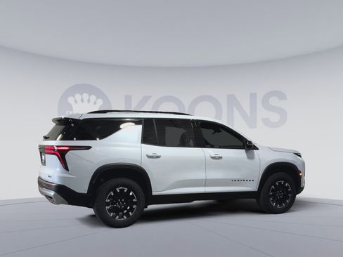 New 2026 Chevrolet Traverse Z71 w/ Enhanced Driving Package image 11