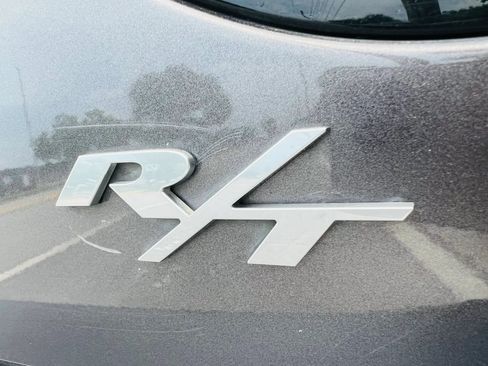 Used 2018 Dodge Charger R/T RWD image 9