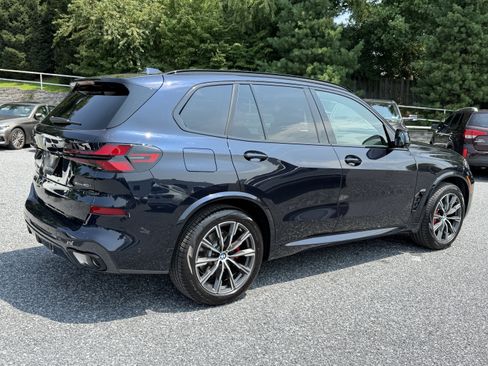 Used 2026 BMW X5 xDrive40i w/ M Sport Package AWD/4WD image 4