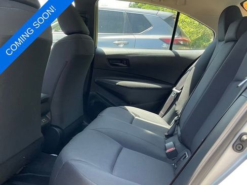 Used 2023 Toyota Corolla LE FWD image 3