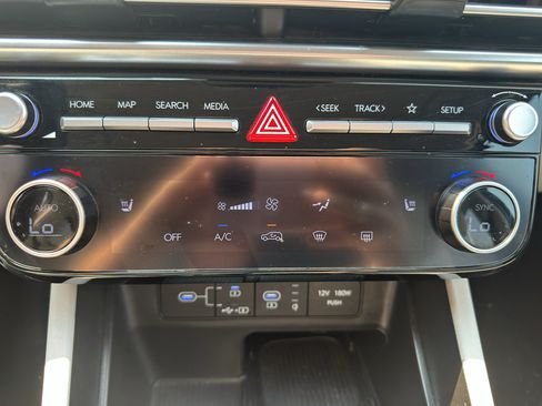 Used 2025 Hyundai Tucson SEL FWD image 21