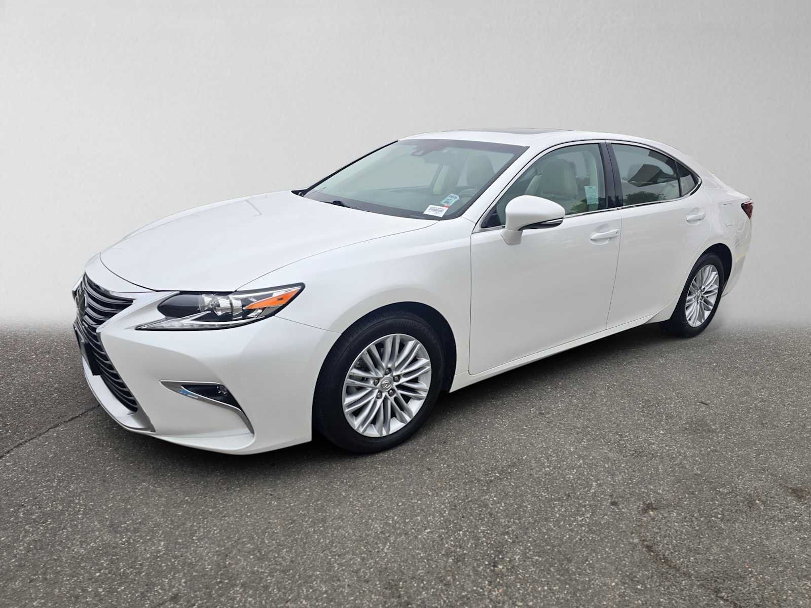 Used 2017 Lexus ES 350 w/ Accessory Package FWD image 7