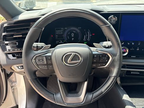 Used 2024 Lexus RX 350h w/ Accessory Package (Z1) AWD/4WD image 18