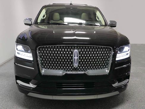 Used 2020 Lincoln Navigator Black Label w/ Cargo Convenience Package AWD/4WD image 2