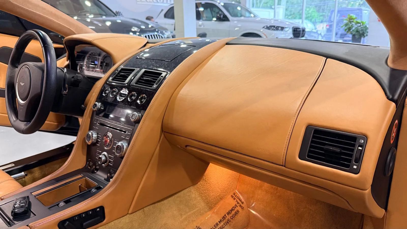 Used 2012 Aston Martin V8 Vantage Coupe RWD image 12