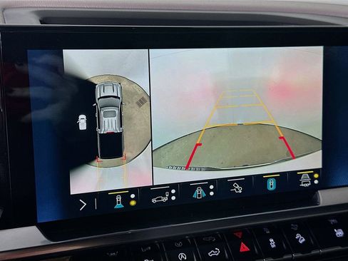 Used 2023 Chevrolet Silverado 1500 LTZ image 10