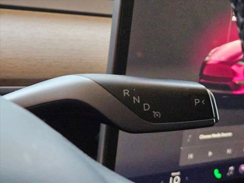 Used 2023 Tesla Model Y Long Range AWD/4WD image 9