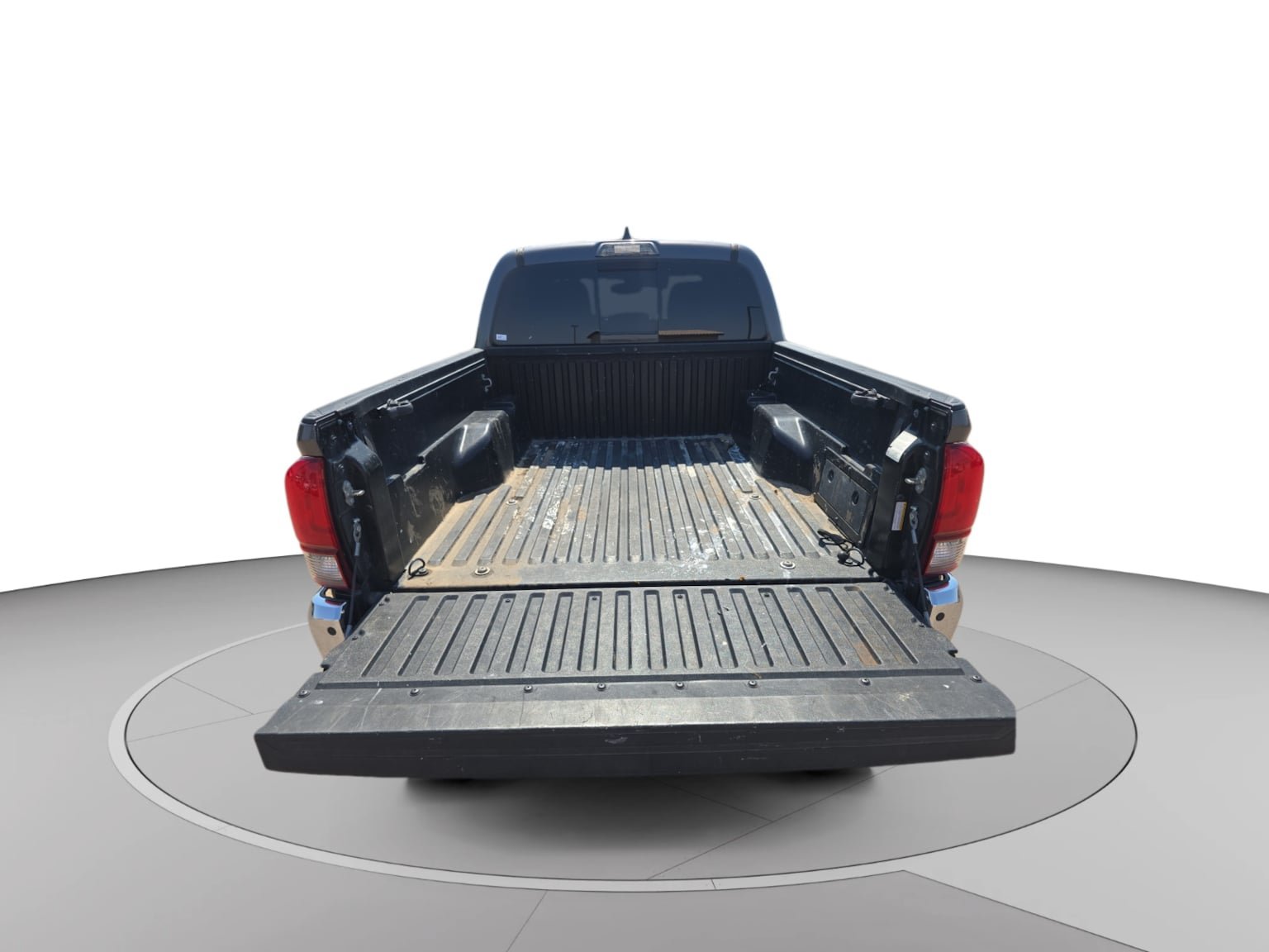 Used 2020 Toyota Tacoma SR5 RWD image 19