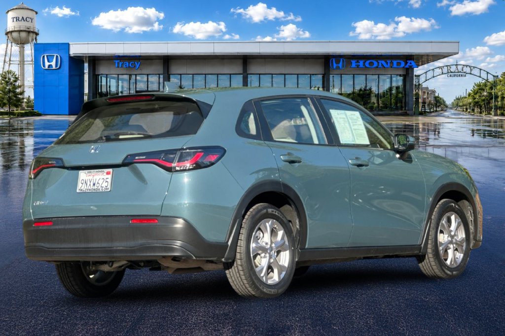 Certified 2025 Honda HR-V LX image 6