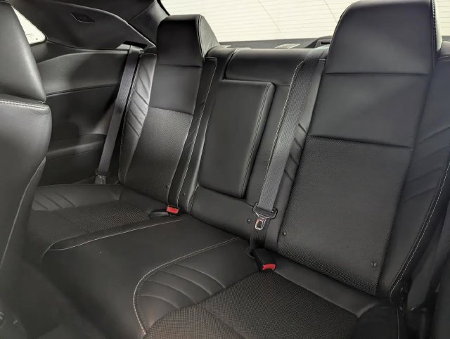 Used 2016 Dodge Challenger SRT Hellcat RWD image 14