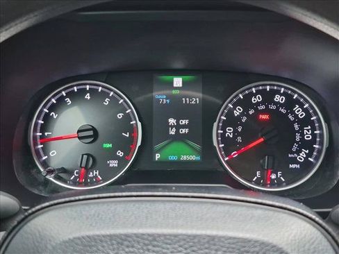 Used 2020 Toyota RAV4 XLE w/ Convenience Package FWD image 11
