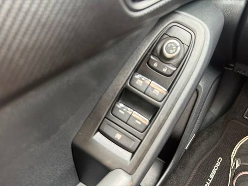 Used 2024 Subaru Crosstrek 2.5i Limited AWD/4WD image 15