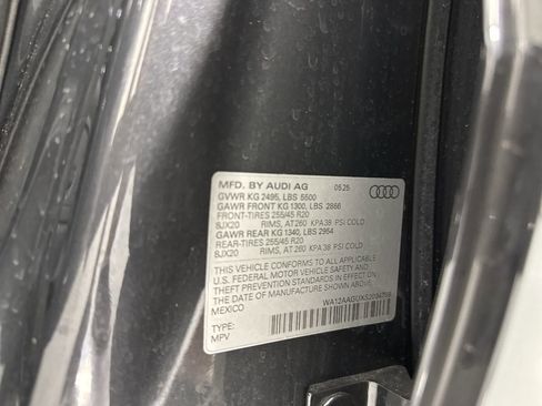 Used 2025 Audi Q5 Premium Plus w/ Premium Plus image 39