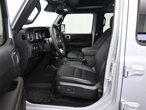 New 2024 Jeep Wrangler Unlimited Sahara w/ Technology Group image 13