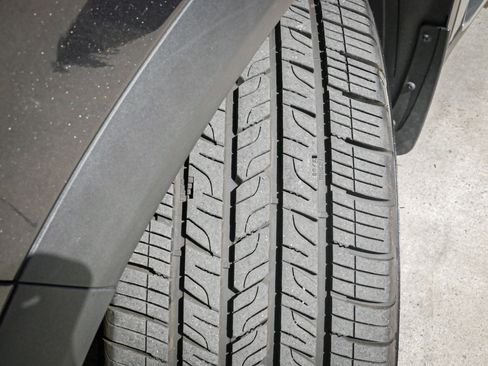Used 2022 Hyundai Santa Fe Limited FWD image 12
