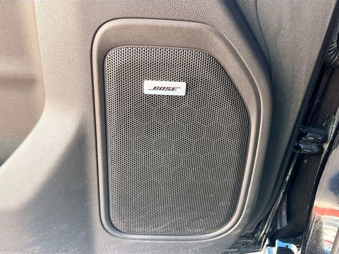 Used 2021 Chevrolet Silverado 1500 LT Trail Boss w/ Convenience Package II image 18